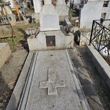 Cavou cu cinci locuri la Bellu ortodox